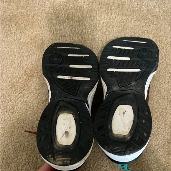 Nike Brown , burgundy and Black Sneakers with Cushioned Sole - Picture 5 of 6